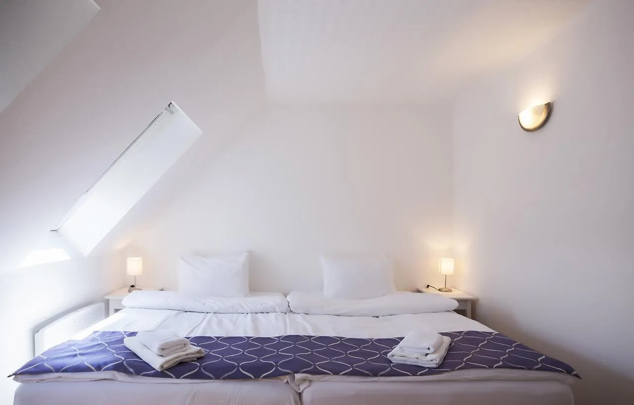 Prague City Stay Rohacova 3*,